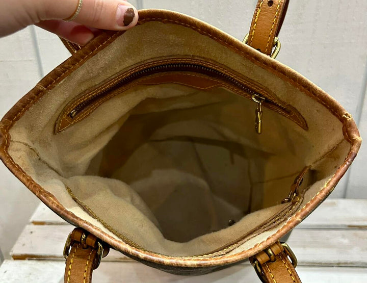 Louis Vuitton Monogram Petit Bucket