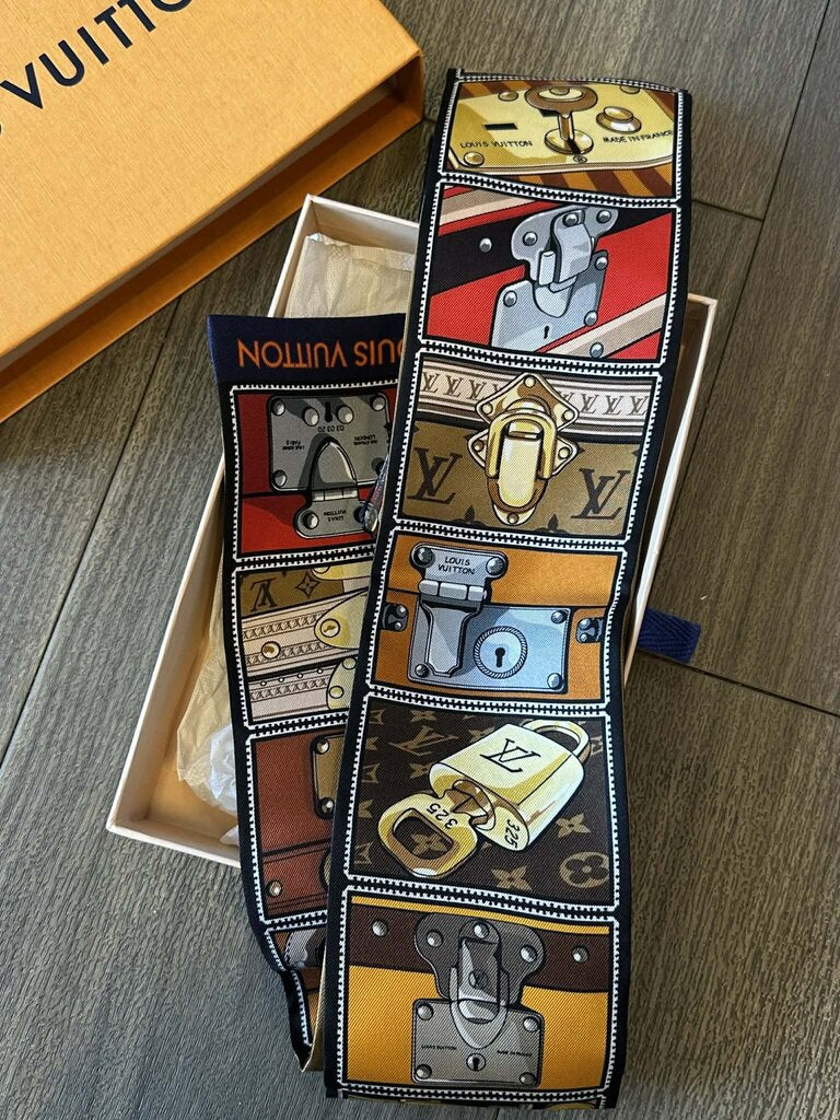 Louis Vuitton NWT Bandeau Lockit Scarf