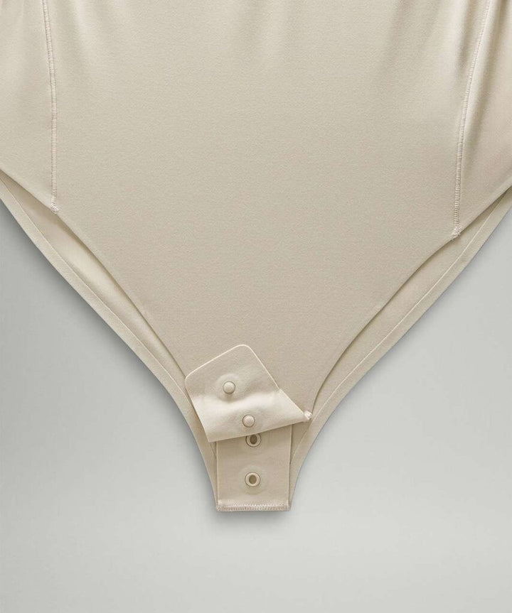 Lululemon NWT Wundermost Ultra-Soft Nulu High-Neck Sleeveless Bodysuit in Mojave Tan - Size Large