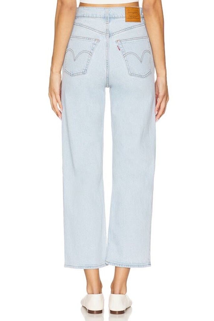 Levis Ribcage Straight Ankle Jeans in Wow Me Over - Size 25(Retails $98)