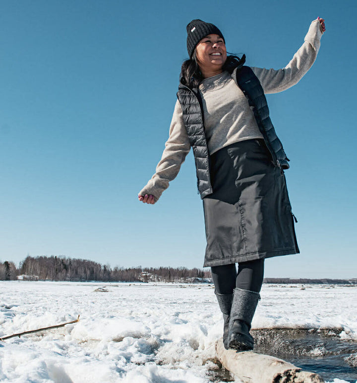 Skhoop Hera Knee Skirt - Size Small (Retails $119)