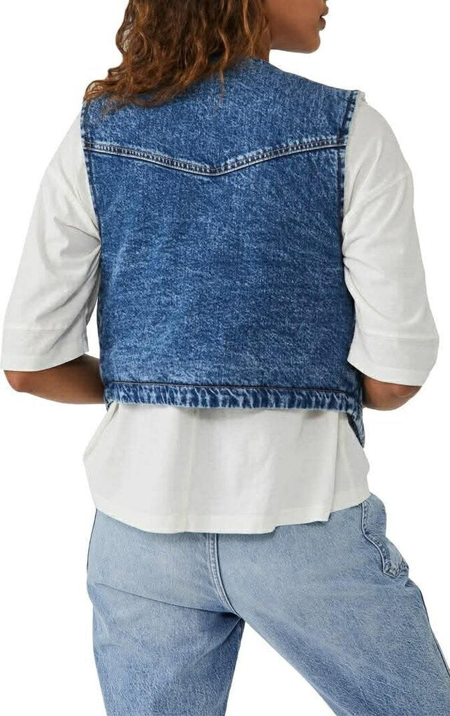 Free People NWT Florence Ranch Crop Denim Vest - Size Large (retails for $78)