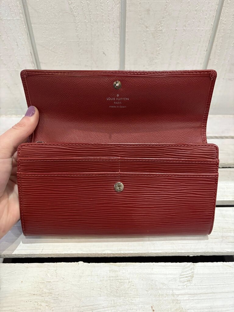 Louis Vuitton Epi Leather Sarah Wallet