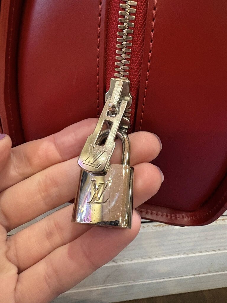 Louis Vuitton Epi Leather Pont Neuf