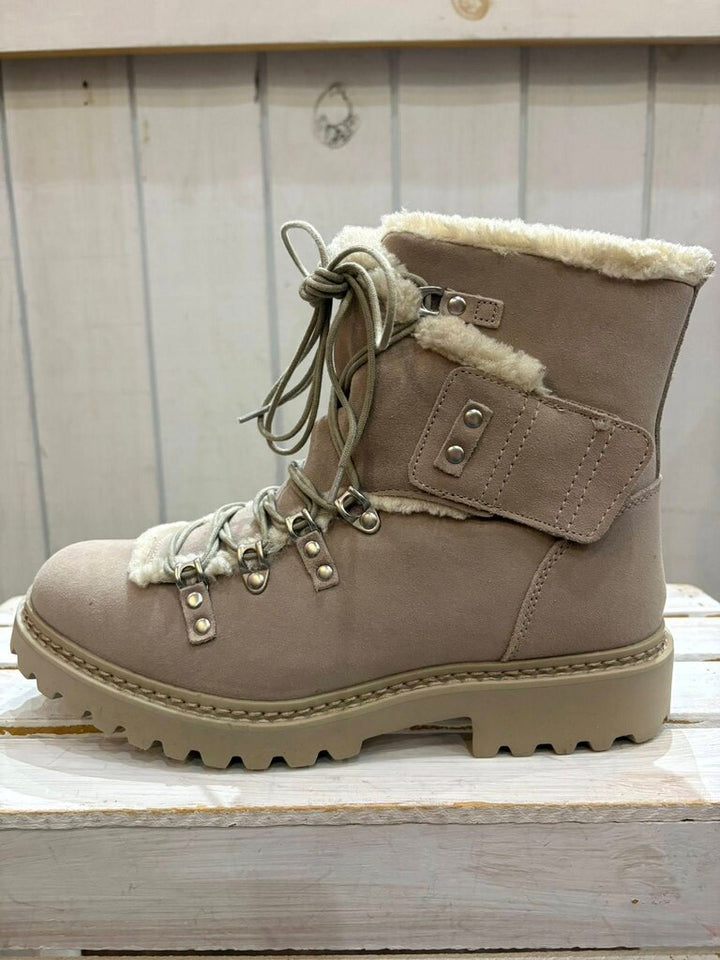 Earth Origins The Glacier Winter Boots - Size 9.5