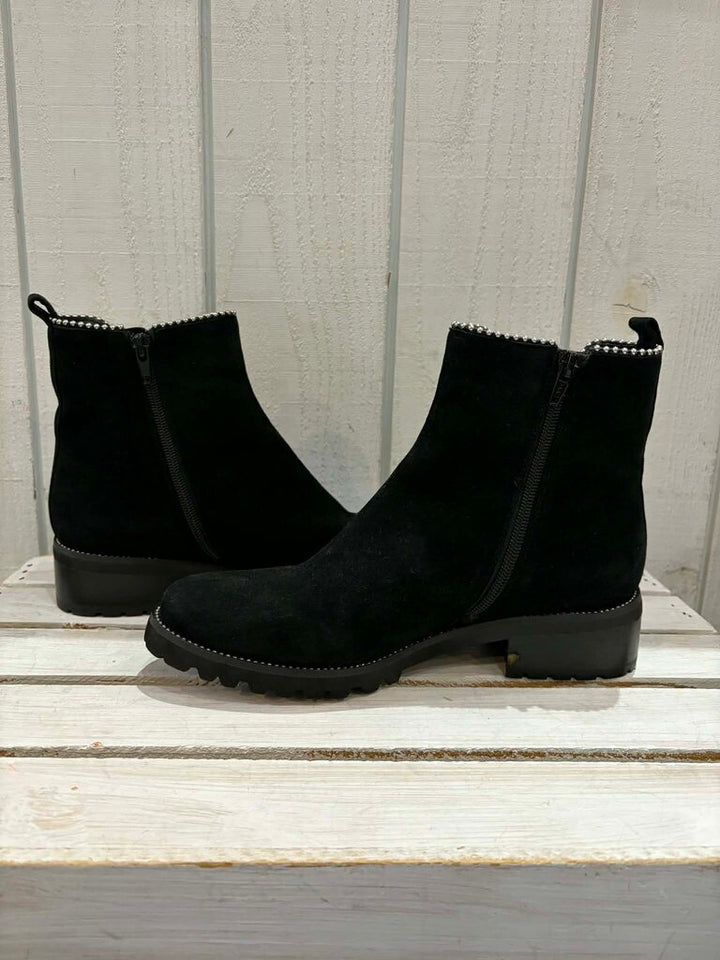 Van Eli Suede Studded Chelsea Boots - Size 7