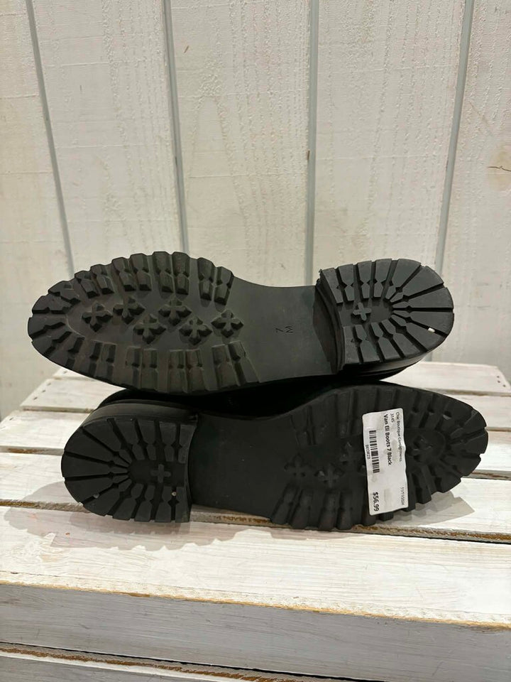 Van Eli Suede Studded Chelsea Boots - Size 7