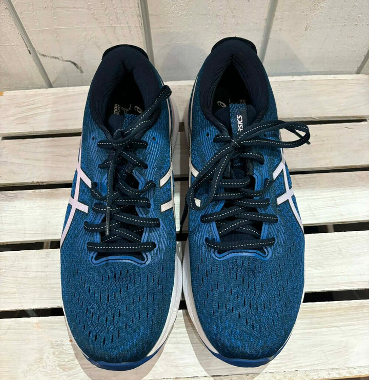 Asics Nimbus 24 Sneakers - Size 8.5 Wide (Retails $160)