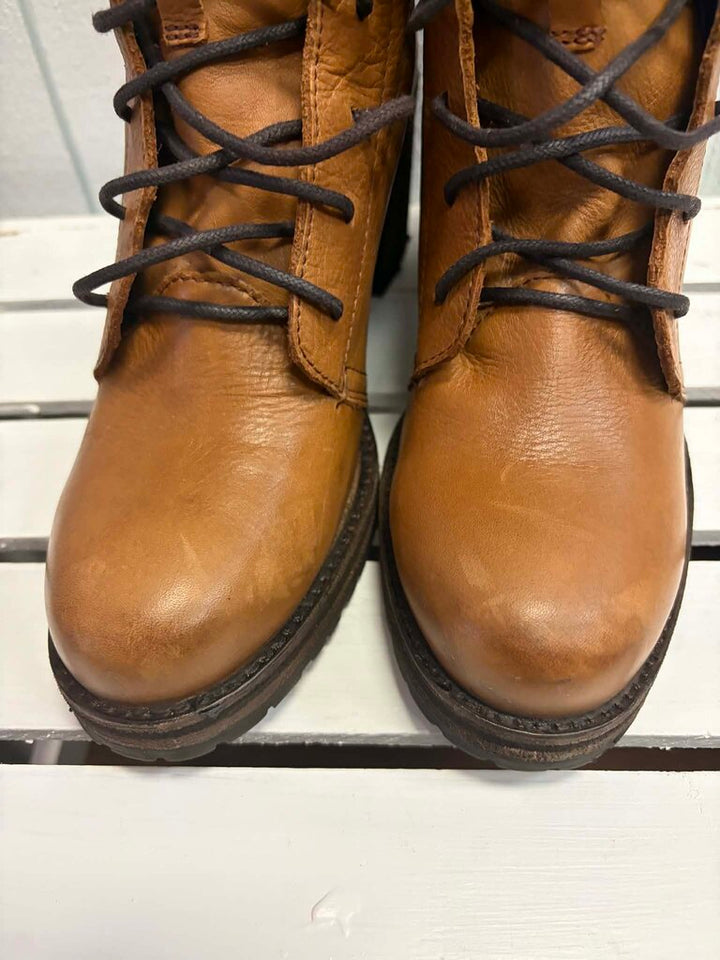 Frye Karen Leather Combat Boots - Size 9