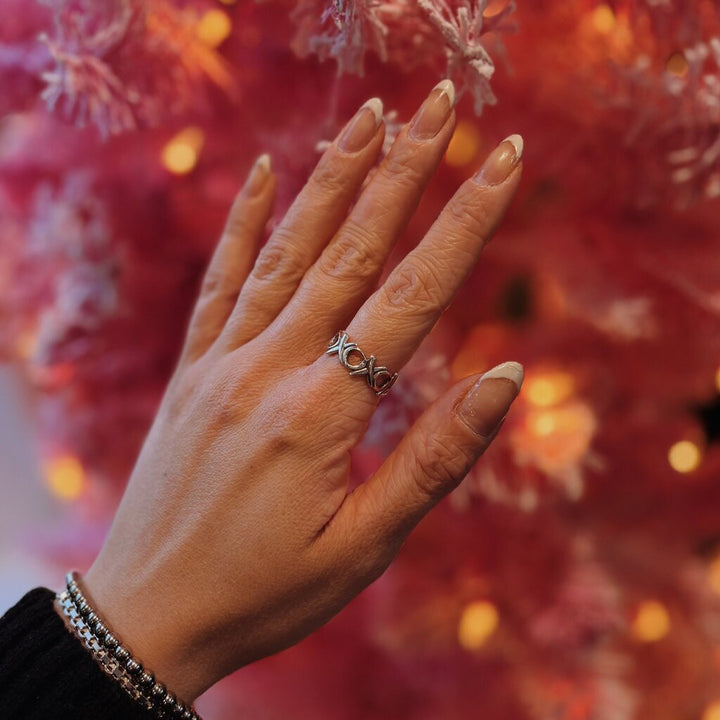 Tiffany & Co. Silver Hugs Kiss XO Band Ring - Size 8