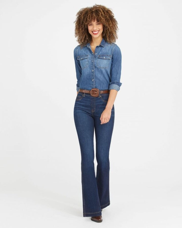 Spanx NWT Flare Jeans in Midnight Shade (Retails for $148.99) - Size Small Tall