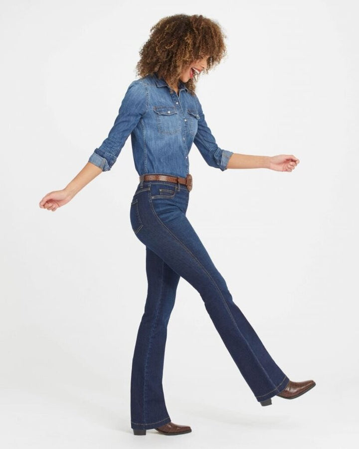 Spanx NWT Flare Jeans in Midnight Shade (Retails for $148.99) - Size Small Tall
