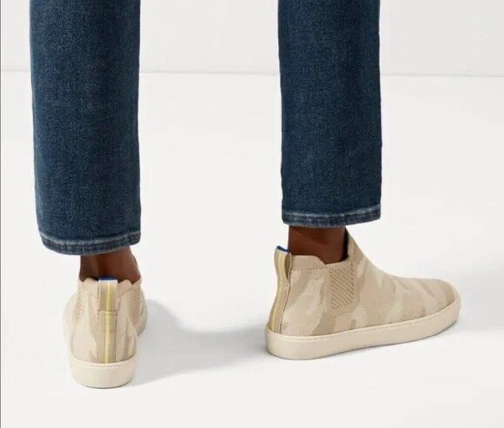 Rothy's The Chelsea Boot in Sand Camo - Size 7