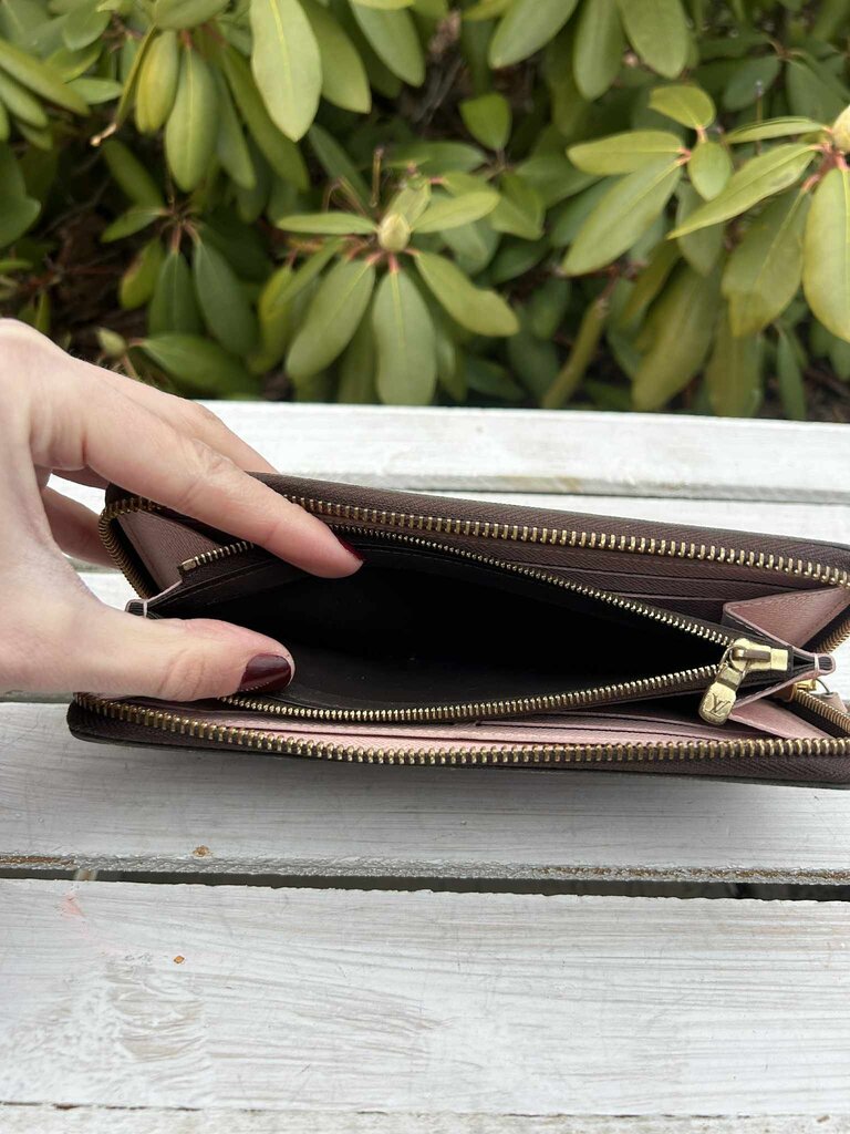 Louis Vuitton Damier Ebene Clemence Wallet