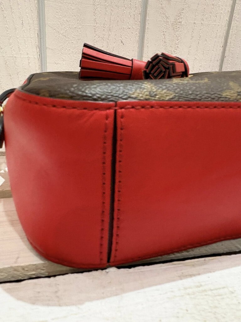 Louis Vuitton Monogram Saintonge