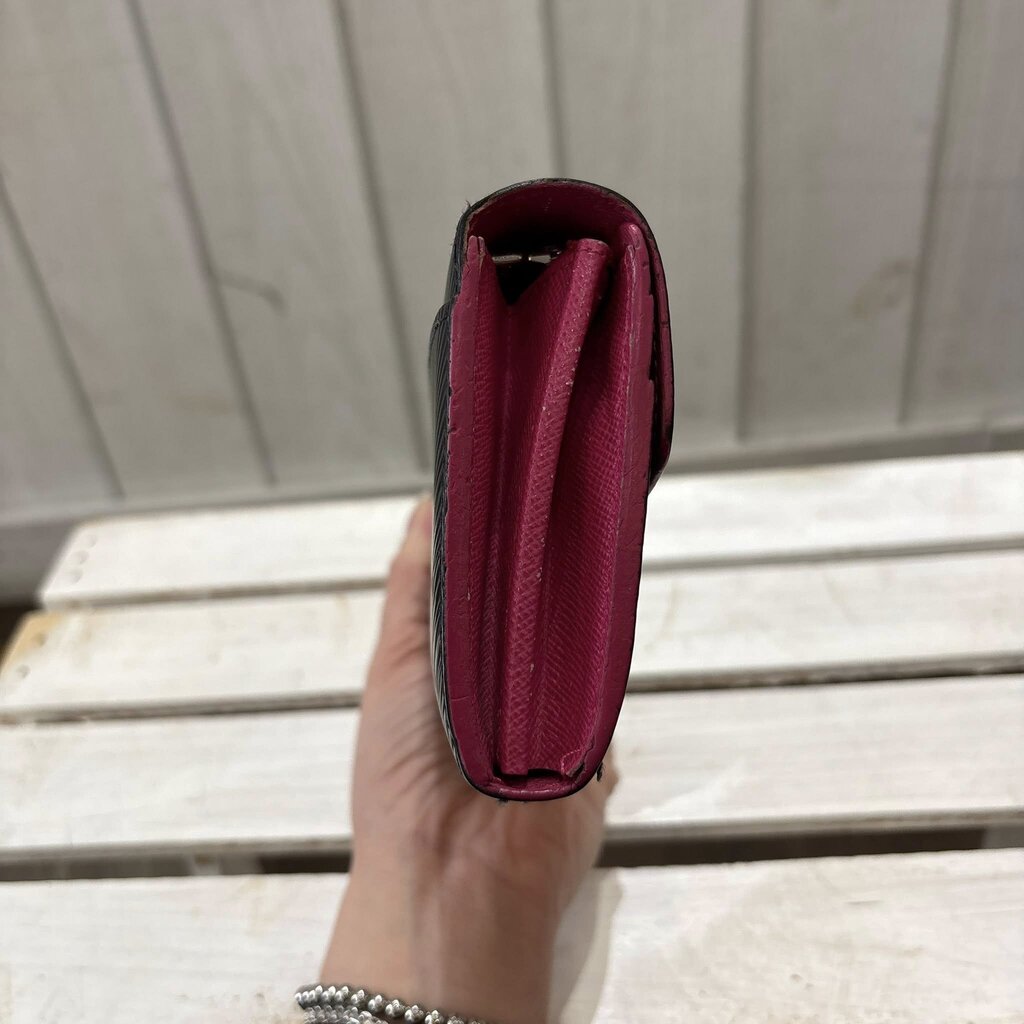 Louis Vuitton Epi Sarah Wallet
