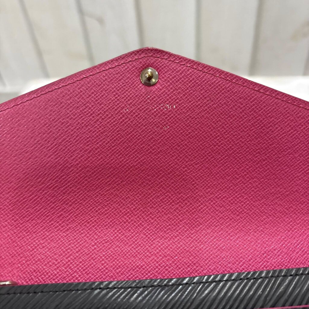 Louis Vuitton Epi Sarah Wallet