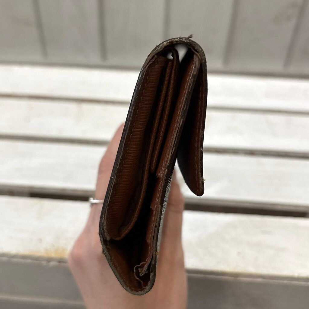 Louis Vuitton Monogram Portefeuille Sarah Wallet