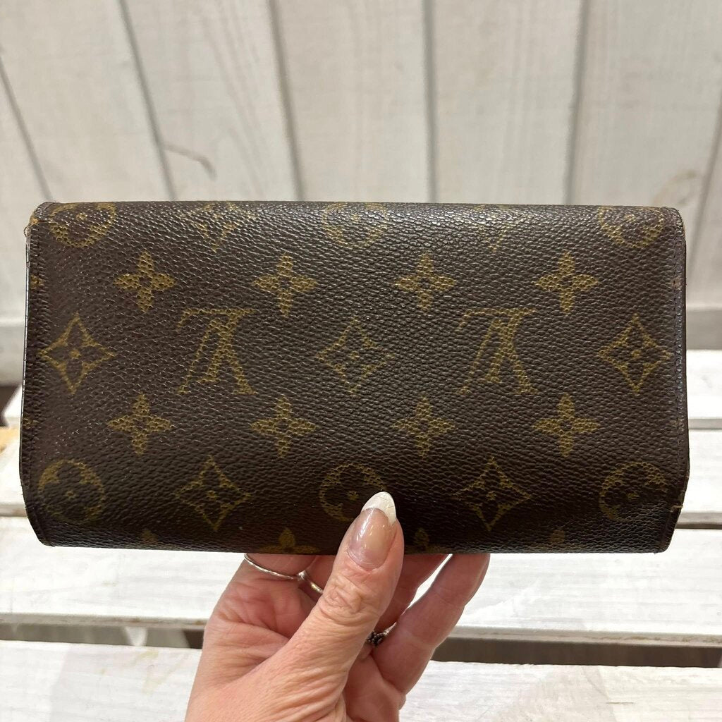 Louis Vuitton Monogram Portefeuille Sarah Wallet