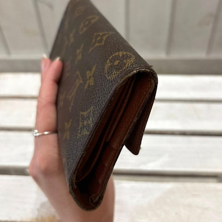 Louis Vuitton Monogram Portefeuille Sarah Wallet