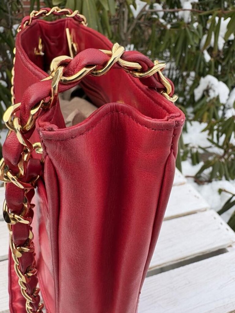 Chanel Matelasse Calfskin Chain Shoulder Bag