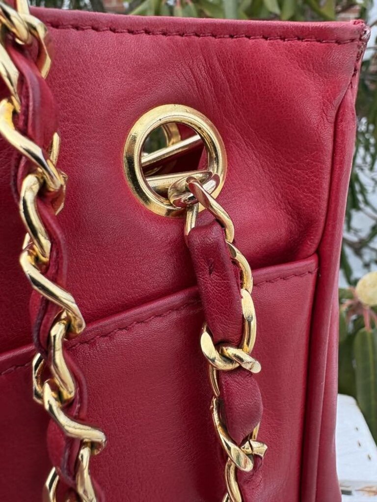 Chanel Matelasse Calfskin Chain Shoulder Bag