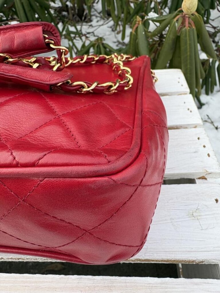 Chanel Matelasse Calfskin Chain Shoulder Bag