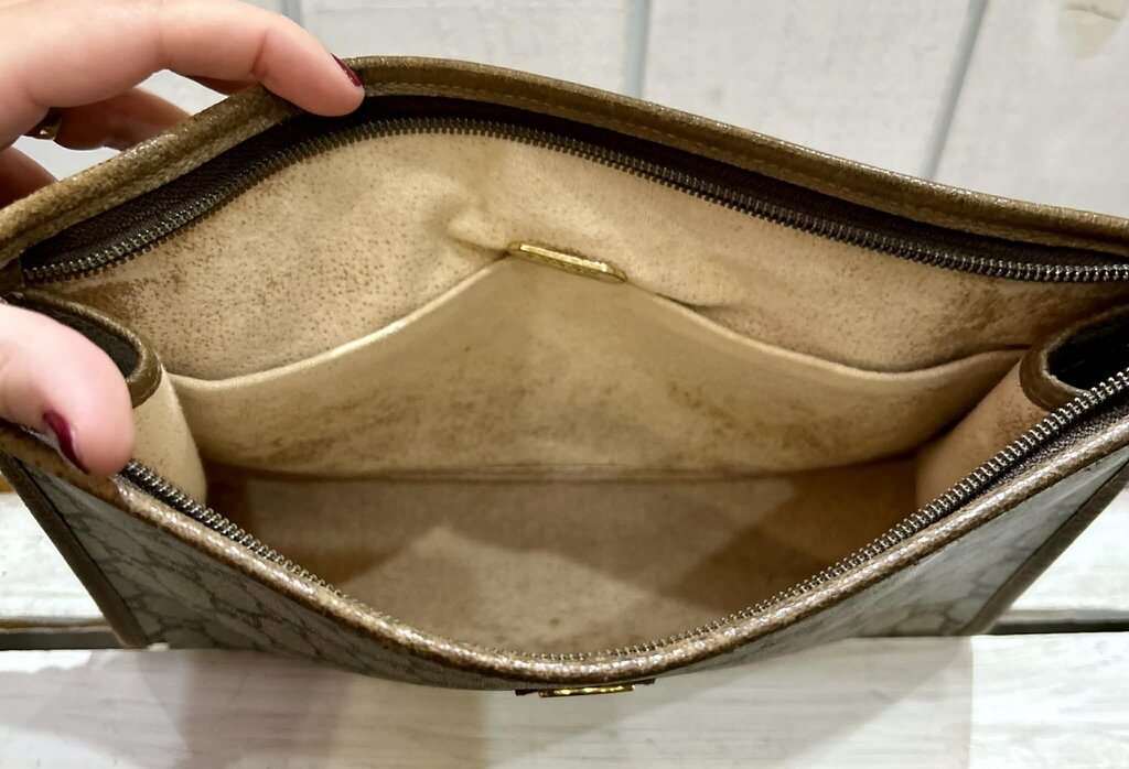 Gucci Vintage GG Plus Clutch