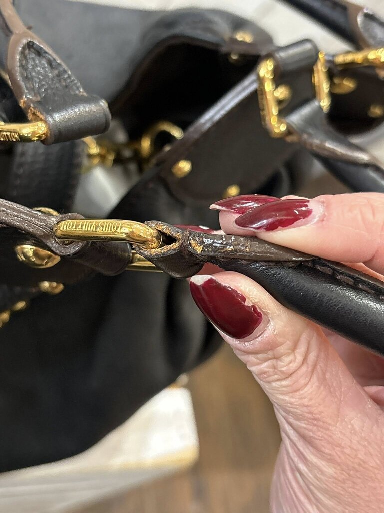 Louis Vuitton Monogram Mahina XL