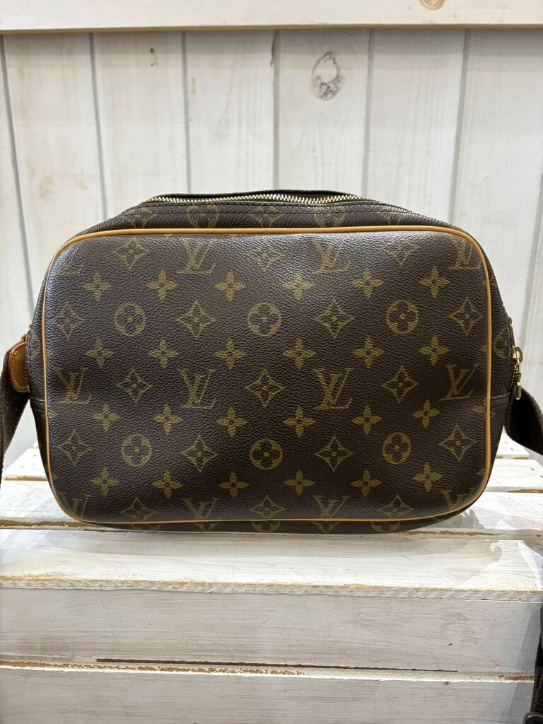 Louis Vuitton Monogram Reporter PM
