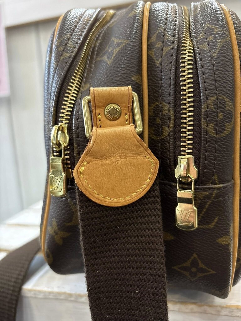 Louis Vuitton Monogram Reporter PM
