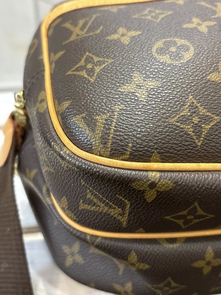 Louis Vuitton Monogram Reporter PM