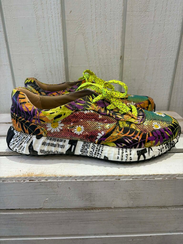 L'Artiste Zingy Sneakers - Size 41 (Retails for $159)