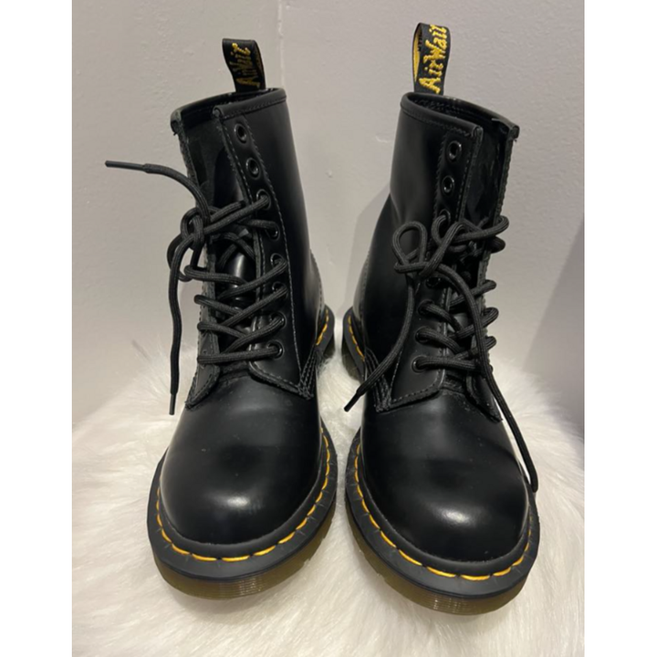 Doc Martens 1460 LAce Up Closure- Size 6 (Retails for $180)