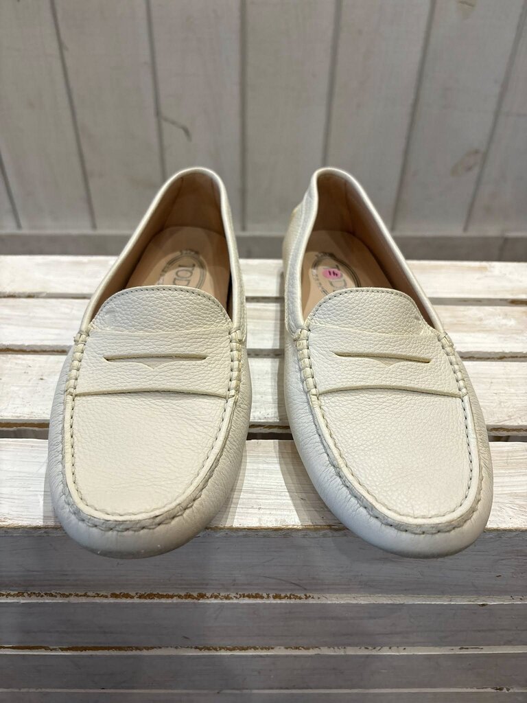 Tods Gommino Loafers in Leather - Size 10