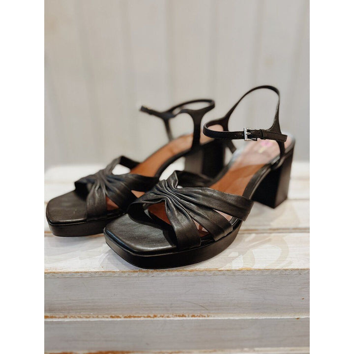 Reformation Maize Platform Heeled Sandals - Size 8 (Retails for $278)
