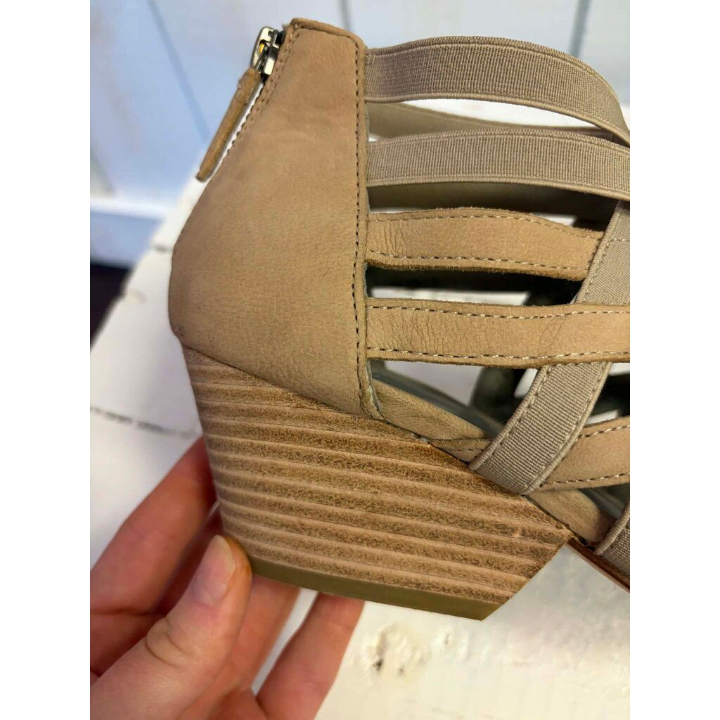 Eileen Fisher Oodle Tumbled Nubuck Leather Heeled Sandals - Size 6.5