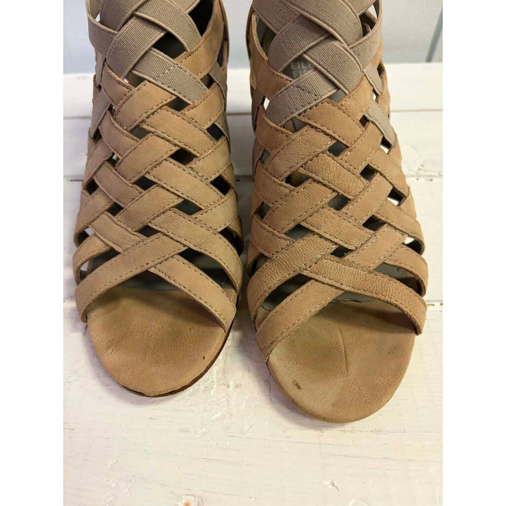 Eileen Fisher Oodle Tumbled Nubuck Leather Heeled Sandals - Size 6.5