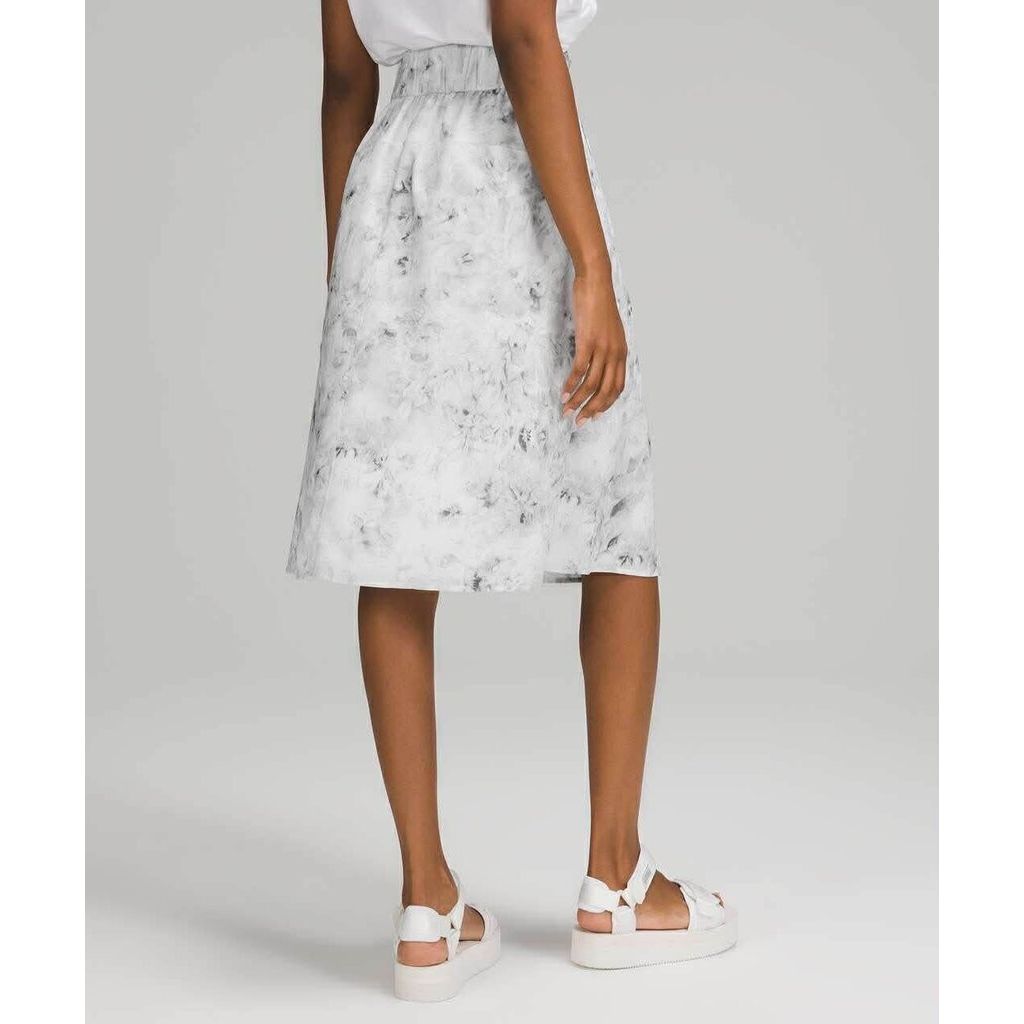 Lululemon Lightweight Pull-On Super-High Rise Midi Skirt - Size 6