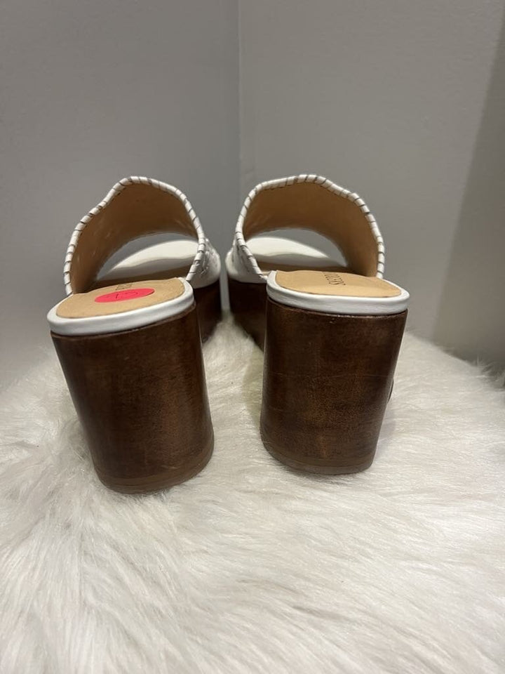 Jack Rogers Rory White Wedges- Size 9.5
