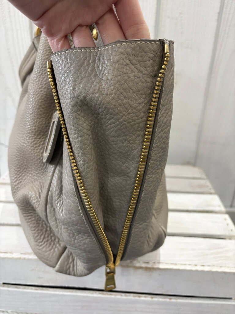 Prada Vitello Daino Side Pocket Hobo