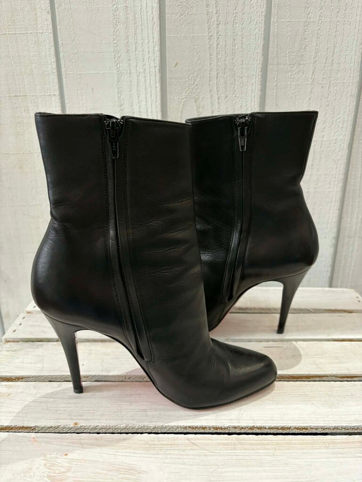 Christian Louboutin Leather Carezza Paris 100 Boots - Size 37.5