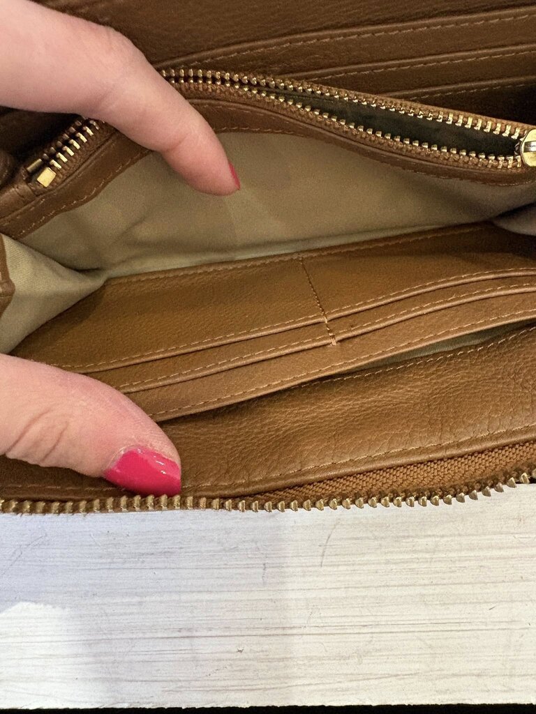 Tory Burch Amanda Continental Zip Wallet