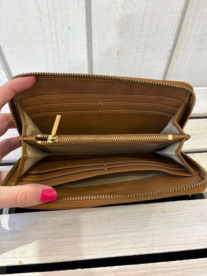 Tory Burch Amanda Continental Zip Wallet
