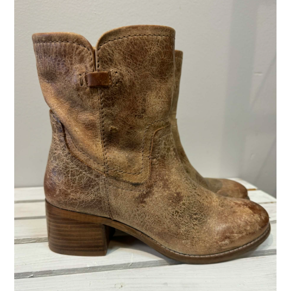 Diba True West Haven Booties - Size 6