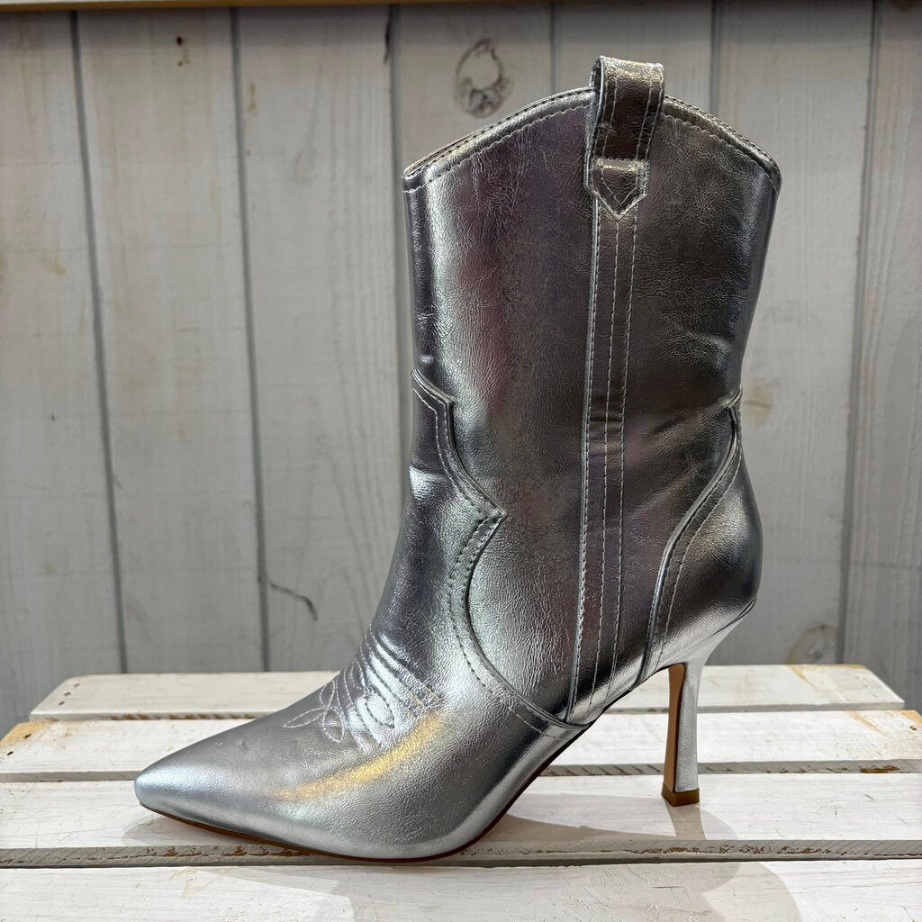 Billini Ally Boots - Size 8
