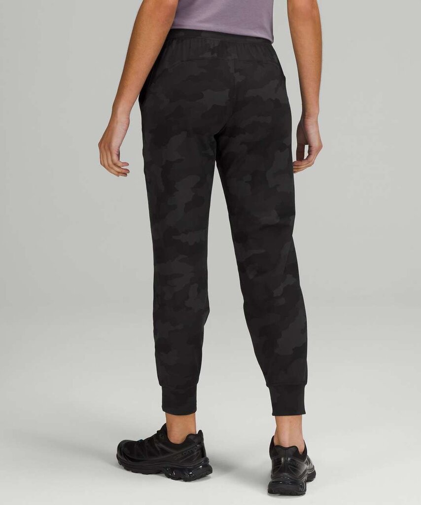 Lululemon NWT Ready to Rulu High-Rise Jogger in Heritage 365 Camo Deep Coal Multi - Size 4