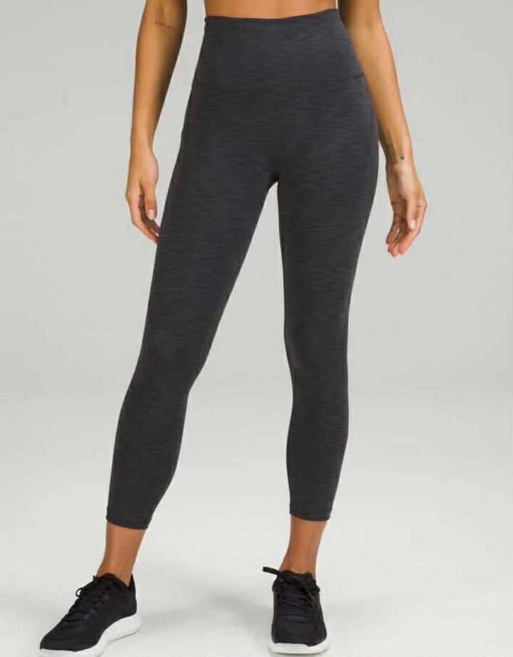 Lululemon Wunder Train High-Rise Crop with Pockets 23" in Heathered Graphite Grey (Retails $118) - Size 6