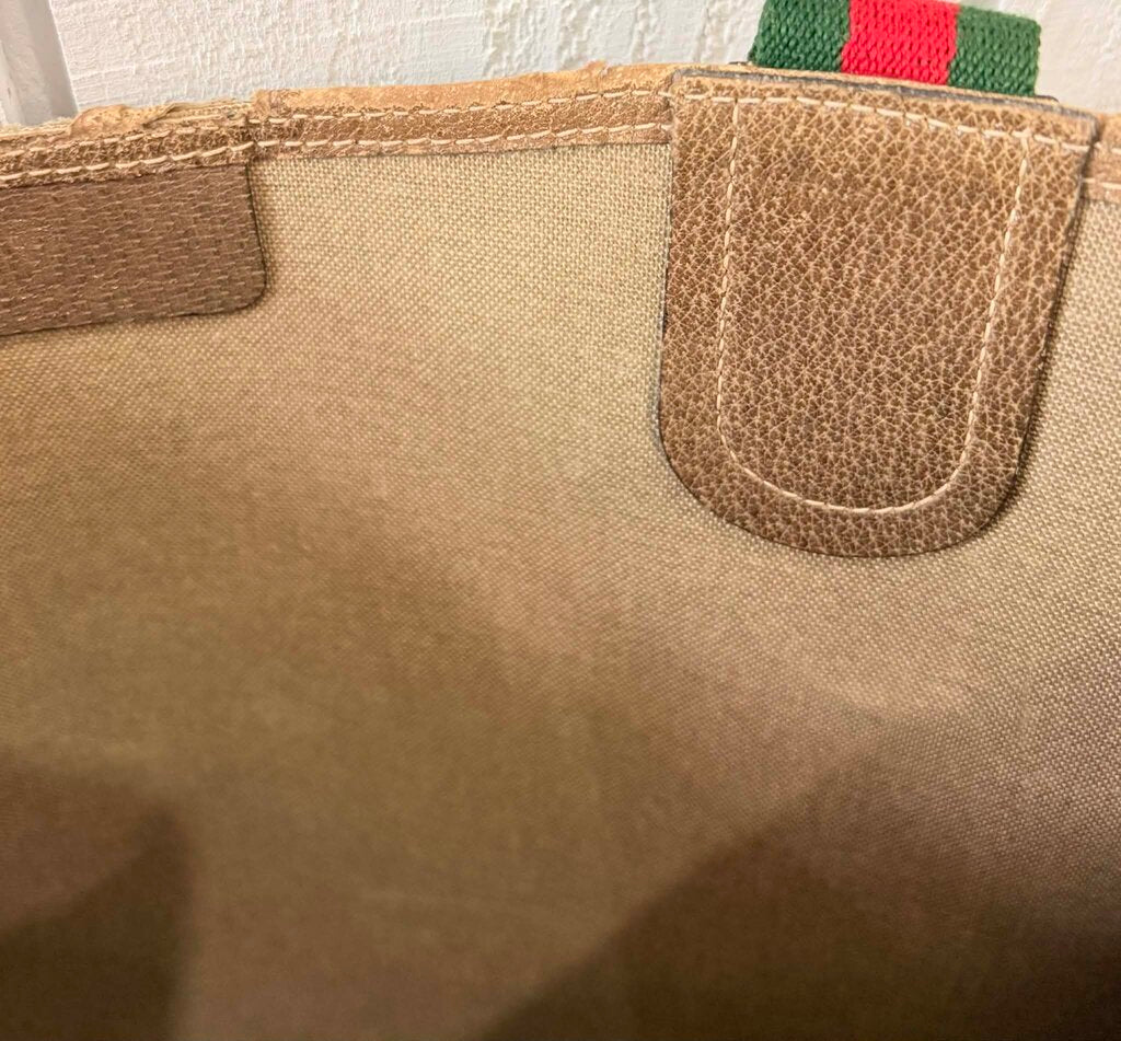 Gucci GG Supreme Sherry Line Tote