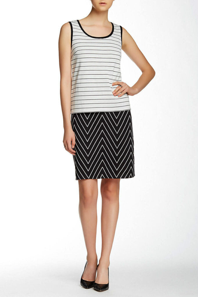 St. John Caviar Sleeveless Popover Dress - Size 6